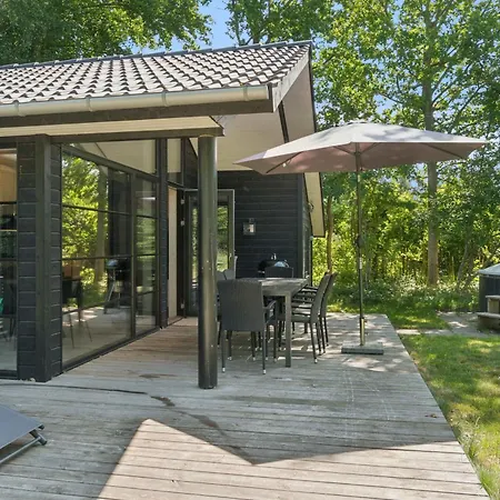 Semesterbostad Large With Hot Tub By Lyng *