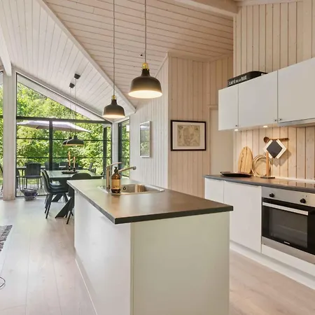 Large With Hot Tub By Lyng Dom wakacyjny Vig