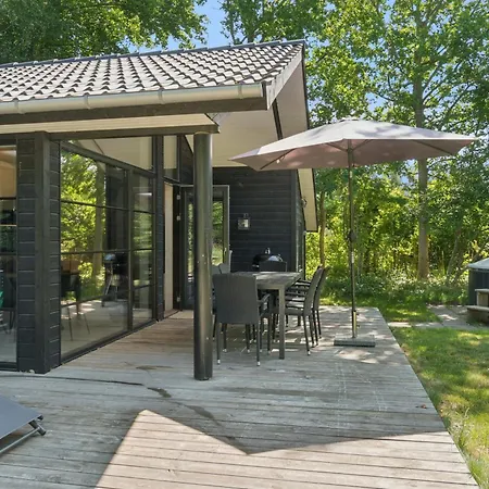 度假居 Large With Hot Tub By Lyng *